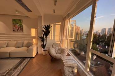 2Bdrs 2Baths Apt/Spacious &Bright/Line 2/11 Jiang Su Rd/Good View/elevator/130sqm