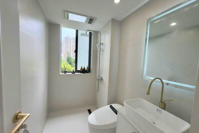jing'an temple elevator 1BR/big living room@L2/7/14