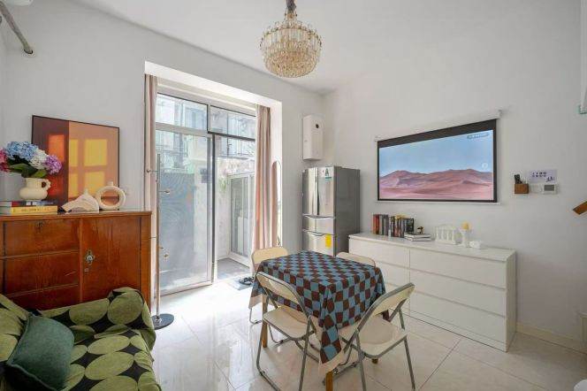 South Shanxi rd 1BR with garden