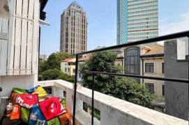 Changshu Road subway station, old villas, tranquility amidst the hustle and bustle L1-7