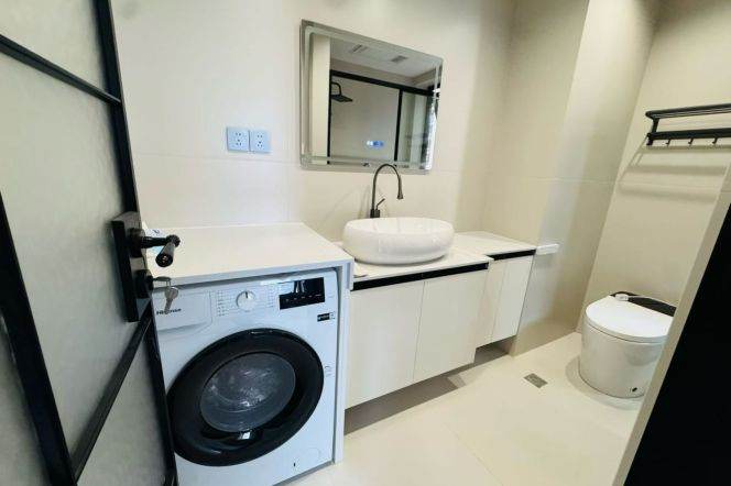 Fresh elevator 1br Nr jiashan road M9/12