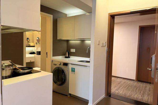 1BR near line 1/3/4 and convenient to SISU(ESSCA) can long and short lease