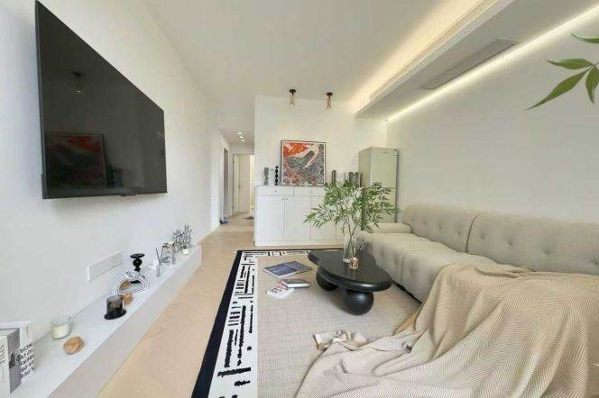 jing'an temple elevator 1BR/big living room@L2/7/14