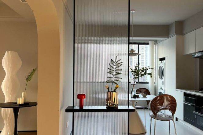 3 Brs, 2 Baths, Floor heating/Central ac/Dish washer, 150 sqm @ Lujiabang metro L8&9