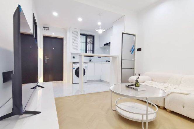 jiangsu rd modern 1BR/living room@L2/11