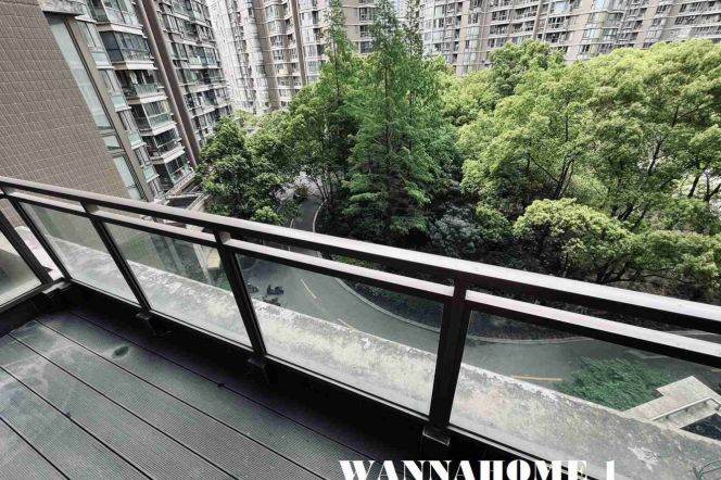 Modern&Spacious 2Bdrs 2Baths Apt+Large Open Balcony+L13 Wu Ning Rd+Green Compound