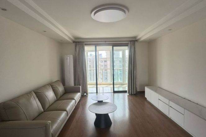 jiangsu rd high floor 2BR/2Baths/33F/128sqm@L2/11