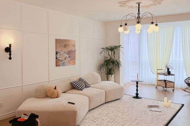High-floor 3+1BR Apartment in Premium Gubei International Area  