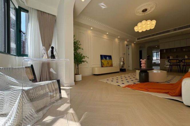 Elevator 2-bedroom apartment, North Xuhong Road, 3-min walk to Line 3/4/9 Yishan Road Station