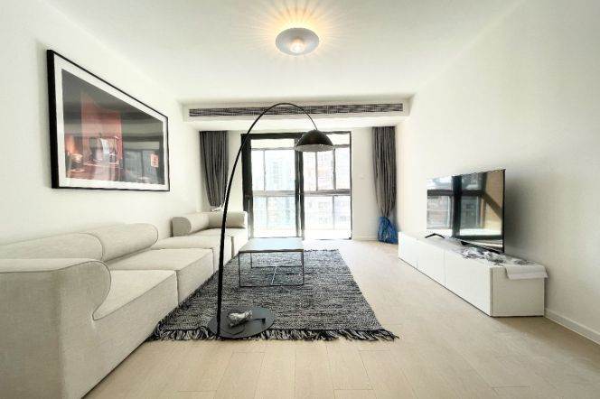modern big 2brs balcony floor heating  nice view beside Su zhou river close to line 2,12,13 