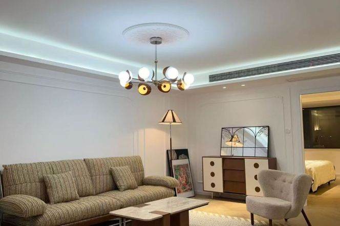 Modern decoration 2brs with floor heating  in Zhong Shan park