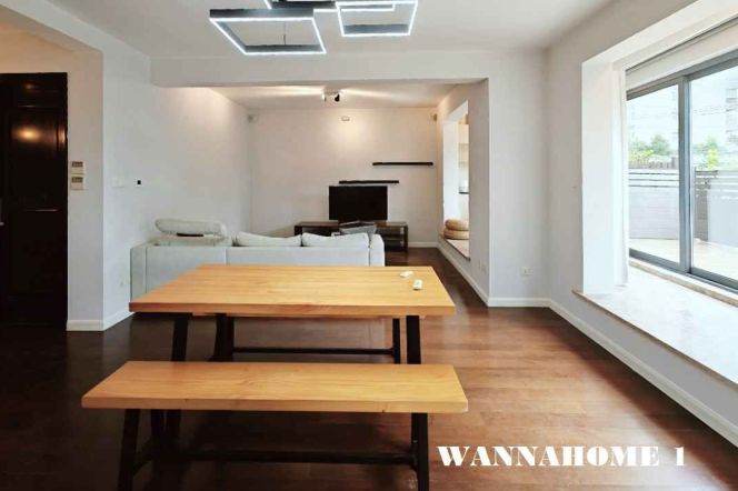 Top Compound+Modern&Spacious 2Bdrs 1Bath Apt+Large Terrace+West Nan Jing Rd Metro