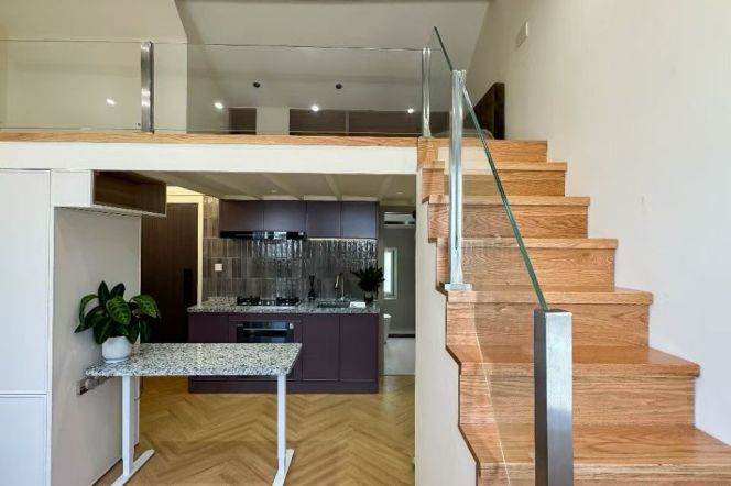 High ceiling 1Br/1Lr/1Bt apt nr Changshu rd,M1/7