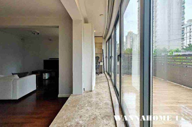 Top Compound+Modern&Spacious 2Bdrs 1Bath Apt+Large Terrace+West Nan Jing Rd Metro