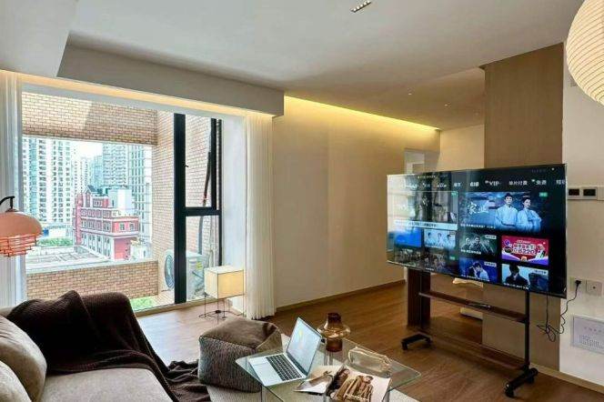 12k Brand new 1Br with floor heating Nr Changshou Rd.line7/13