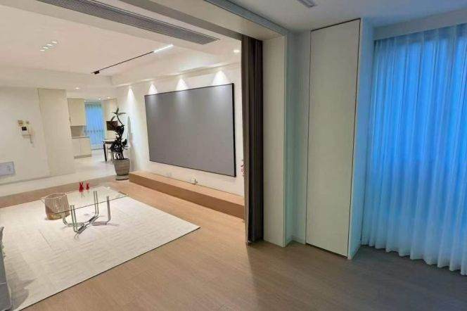 140sqm Renovated 3Beds 2Bts Close to River@Zhongshan Park