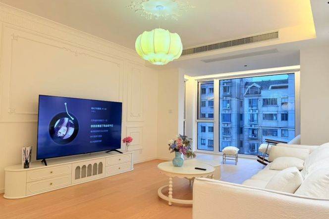 3 Brs, 2 Baths, Floor heating/Central ac/Oven, 140 sqm @ Shanghai west railway station L11&15
