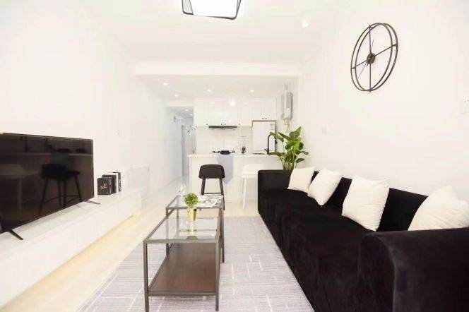 jiangsu rd station one bedroom