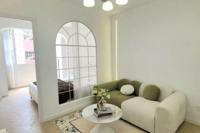 Bright 1BR-Jiangsu Road