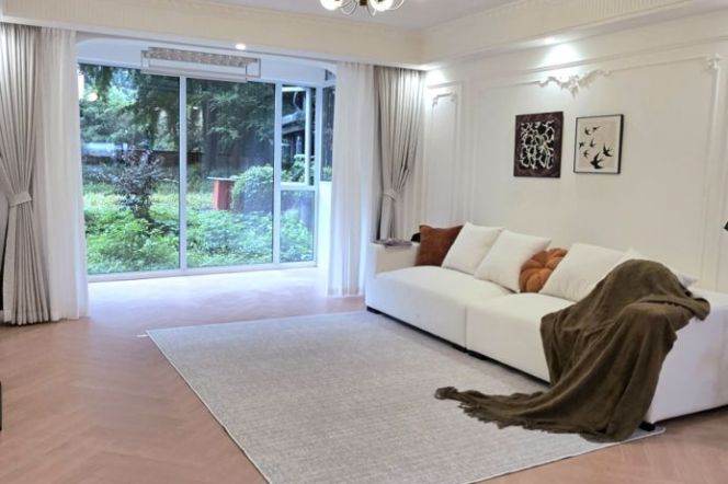 2br - Near Fudan University, 3 mins to Line 8/18 Jiangpu Road