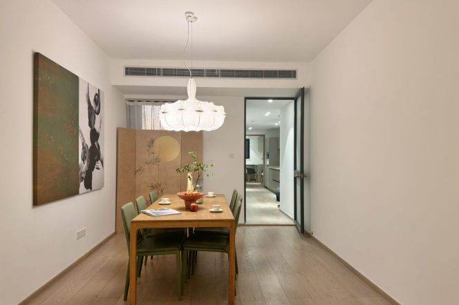 Old xuhui  Area | High-Rise 4-Bed Luxury Apartment