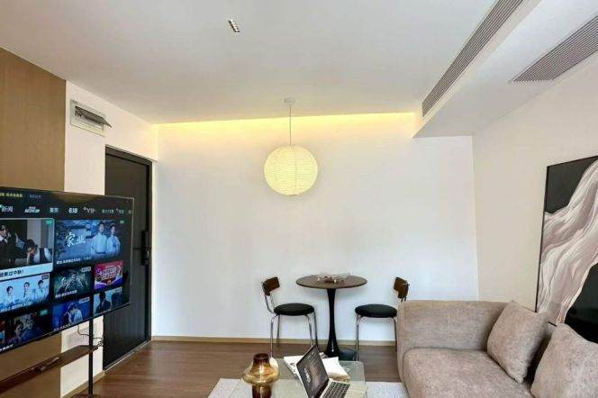 12k Brand new 1Br with floor heating Nr Changshou Rd.line7/13