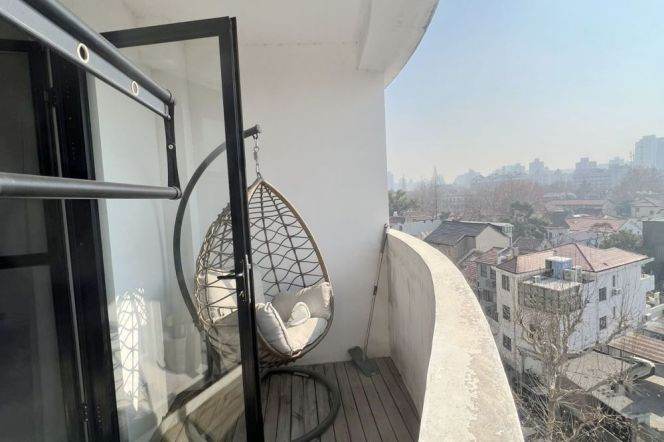 Valuable Hunan Rd/Xingguo Rd 2BR with Balcony/Central AC 18.8K 