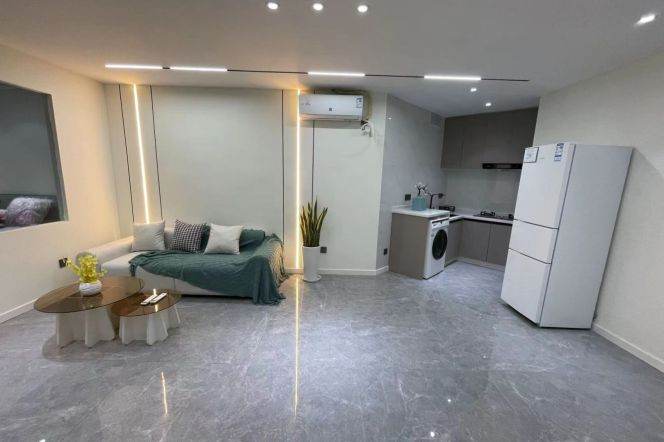   Spacious-Fashion-lift-1Br-Nr Huadong Jiaotong uni-Caoyang rd/Putuo area/L3/4/11/13/14