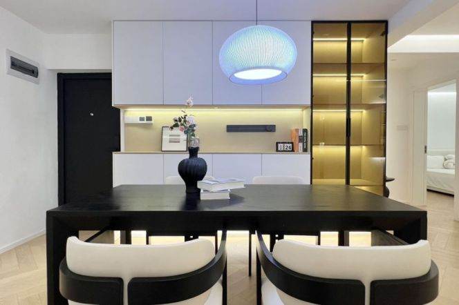3 Brs, 2 Baths, Terrace/Floor heating/Central ac/Oven, 140 sqm @ Wuning metro L13