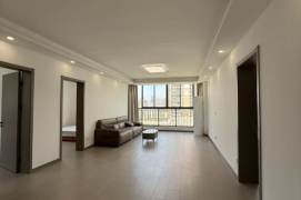  Mid-floor 3+1BR Apartment in Central Huangpu, Ideal for Family Long-term Lease