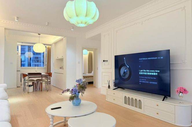 3 Brs, 2 Baths, Floor heating/Central ac/Oven, 140 sqm @ Shanghai west railway station L11&15