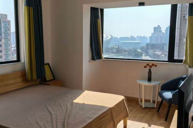 Elevator 2Brs/1Lr/2Bts apt nr Shanghai stadium,M4/7