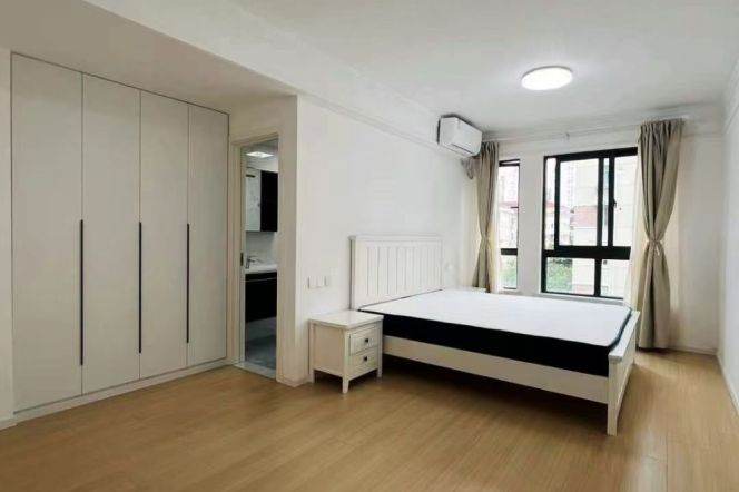 Duplex,1br,floor heating,Nr Hong Qiao Rd station L3,4,10