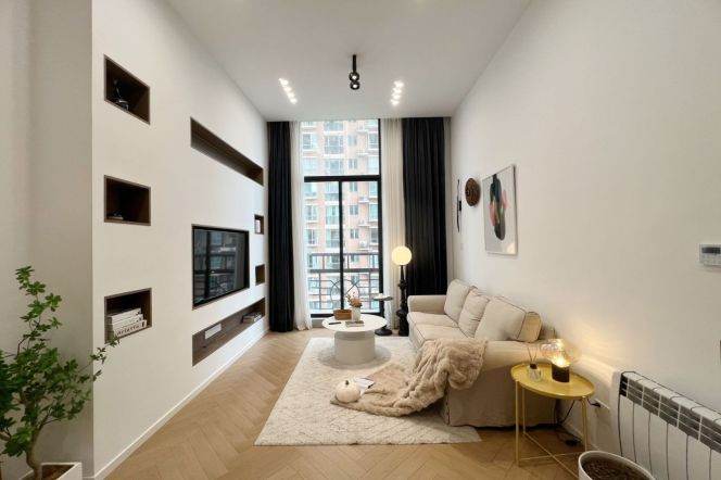 Short Term 2 br 10K nice modern cozy decoration M2/7/14 Jing'an Temple 