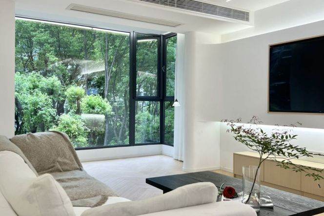 3 Brs, 2 Baths, Terrace/Floor heating/Central ac/Oven, 140 sqm @ Wuning metro L13