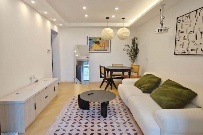 jing'an temple elevator 2BR/big living room@L2/7/14