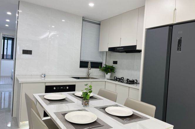 Spacaious 1Br +green view  | Zhongshan Park Mt L2/3/4 | Newly renovated 9.8K