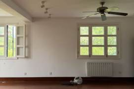 3 Brs, 2 Baths, Open Balcony/Wall heating/Oven, 180 sqm @ Hengshan metro L1