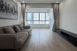 Modern decoration 3brs with floor heating and balcony in Jing an temple area,
