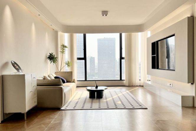  Modern Elevator 3-Bedroom Apartment Near Xintiandi & Laoximen | Rental