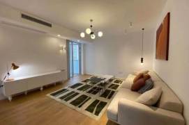 Spacious Balcony Flat in Wuding Road