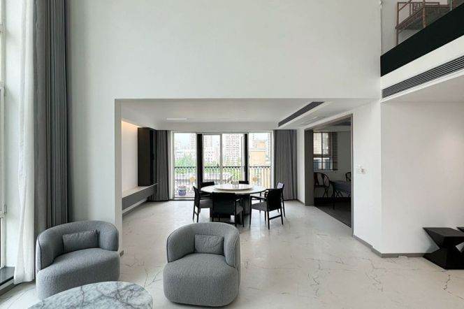 Ultra-Luxury Top-Floor Duplex | 318sqm High Ceiling Residence in Xinhua & Gubei Core