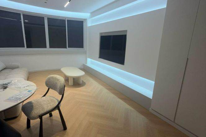 beixinjing rd modern 2BR/big living room@L2