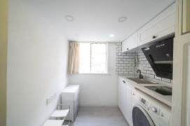 Bright single apt @L9/12 Jiashan rd station