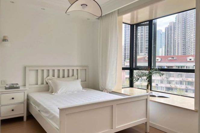 Changde/Haifang rd floor heating 3brs/2lr/2ba apt wt balcony; L7