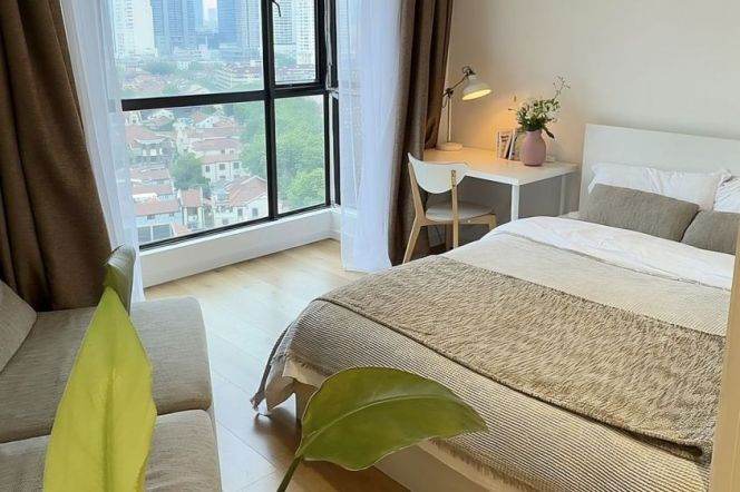 1 br near L9/L12 jiashan rd station+elevator