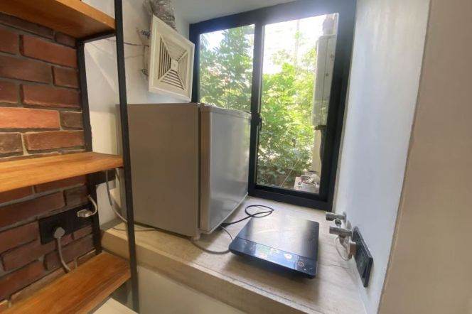 1 br near L1/L7 changshu rd station+SJTU