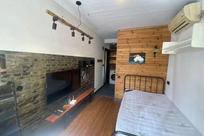 1 br near L1/L7 changshu rd station+SJTU