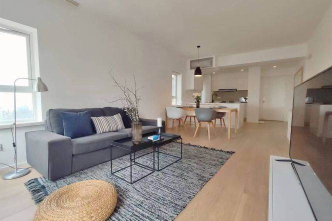 Modern decoration 2brs with floor heating and balcony  in central Xuhui