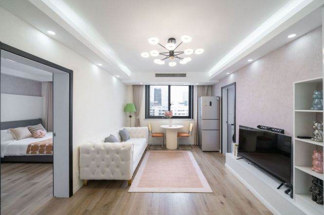 Elevator 2BR | Yude Road | 5-min walk to Line 1 & Line 4 Shanghai Indoor Stadium Station